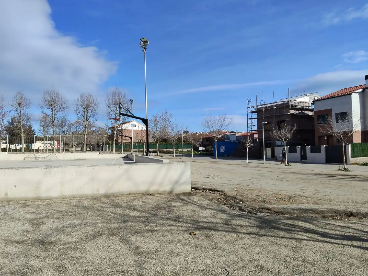 Vista exterior de Casa o xalet en venda en La Granada amb Jardí privat i Piscina