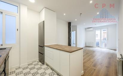 Cuina de Pis de lloguer en  Madrid Capital amb Aire condicionat, Calefacció i Parquet