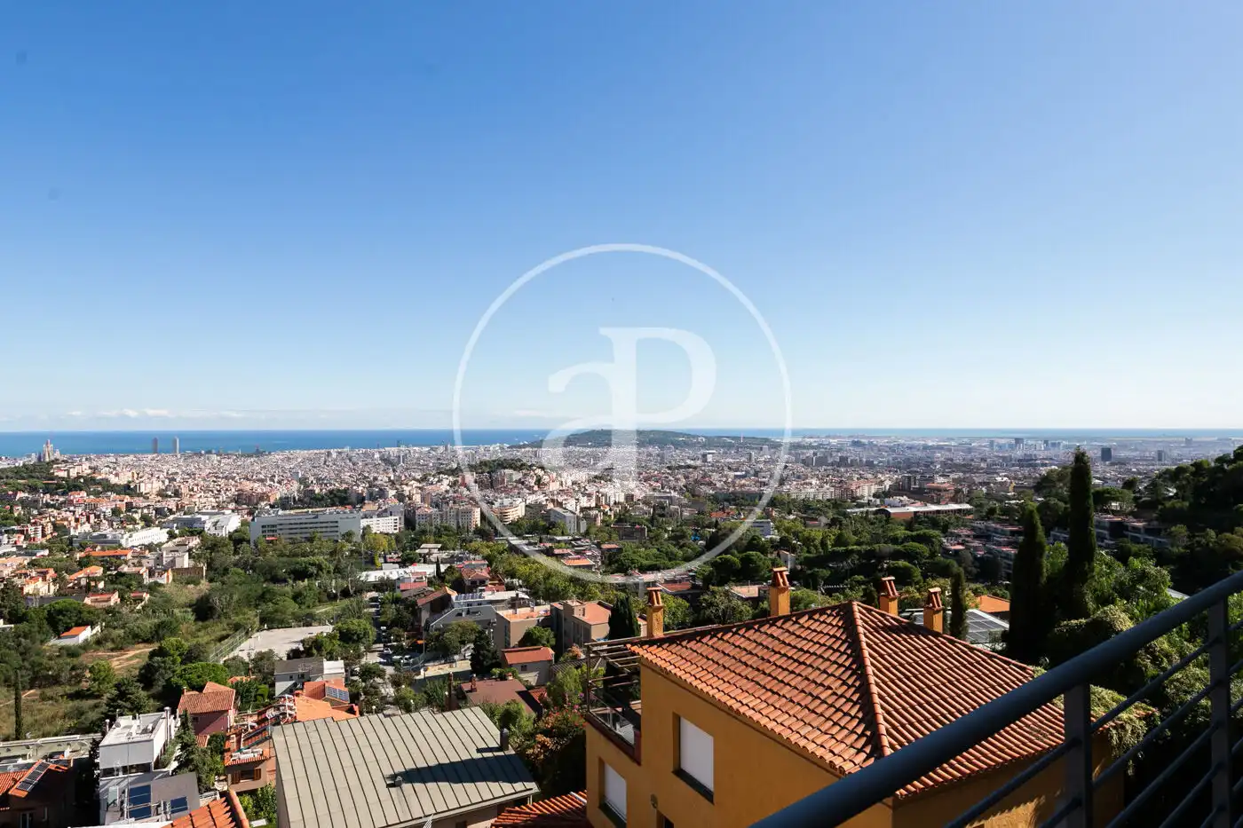 Exterior view of Houses for sale in Barcelona  with Air Conditioner, Heating and Terrace