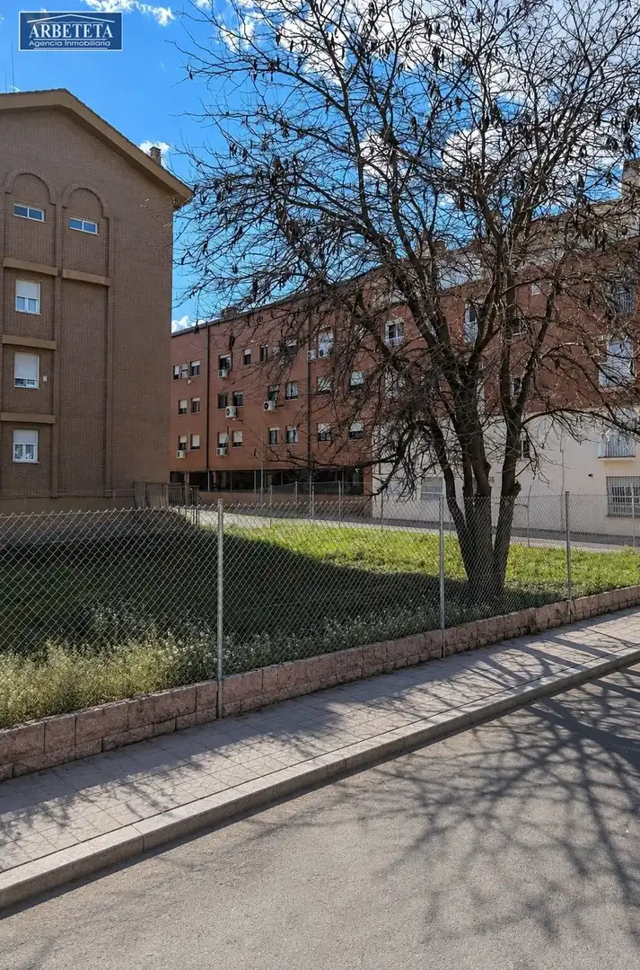 Vista exterior de Residencial en venda en Azuqueca de Henares
