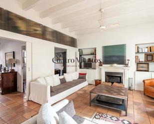 Living room of Single-family semi-detached to rent in  Barcelona Capital  with Heating, Terrace and Oven