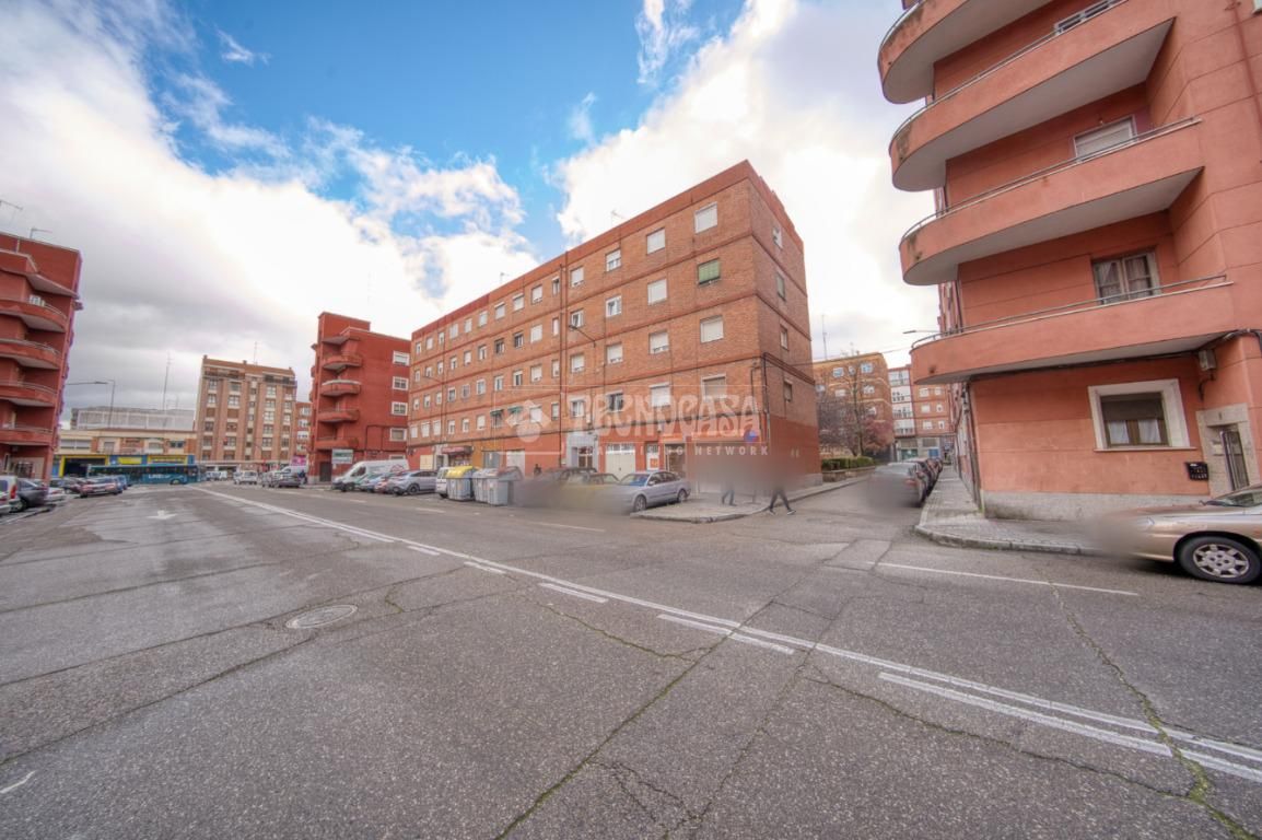 Vista exterior de Pis en venda en Valladolid Capital