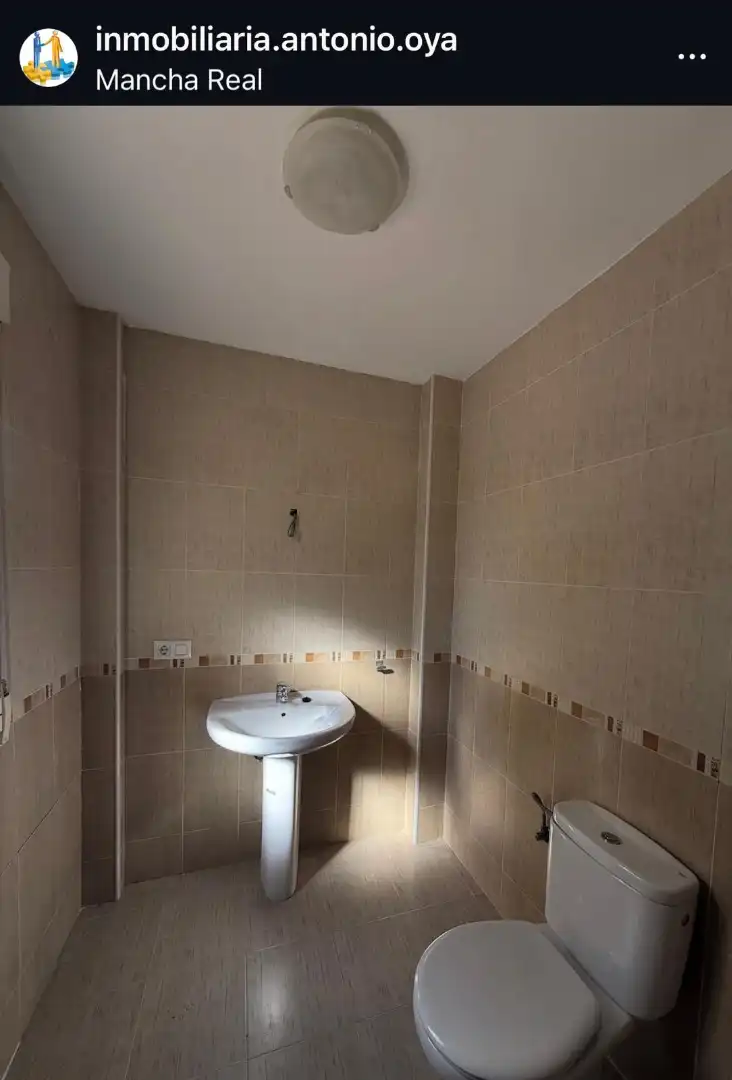 Casa con terraza en venta en Mancha Real, imagen 2