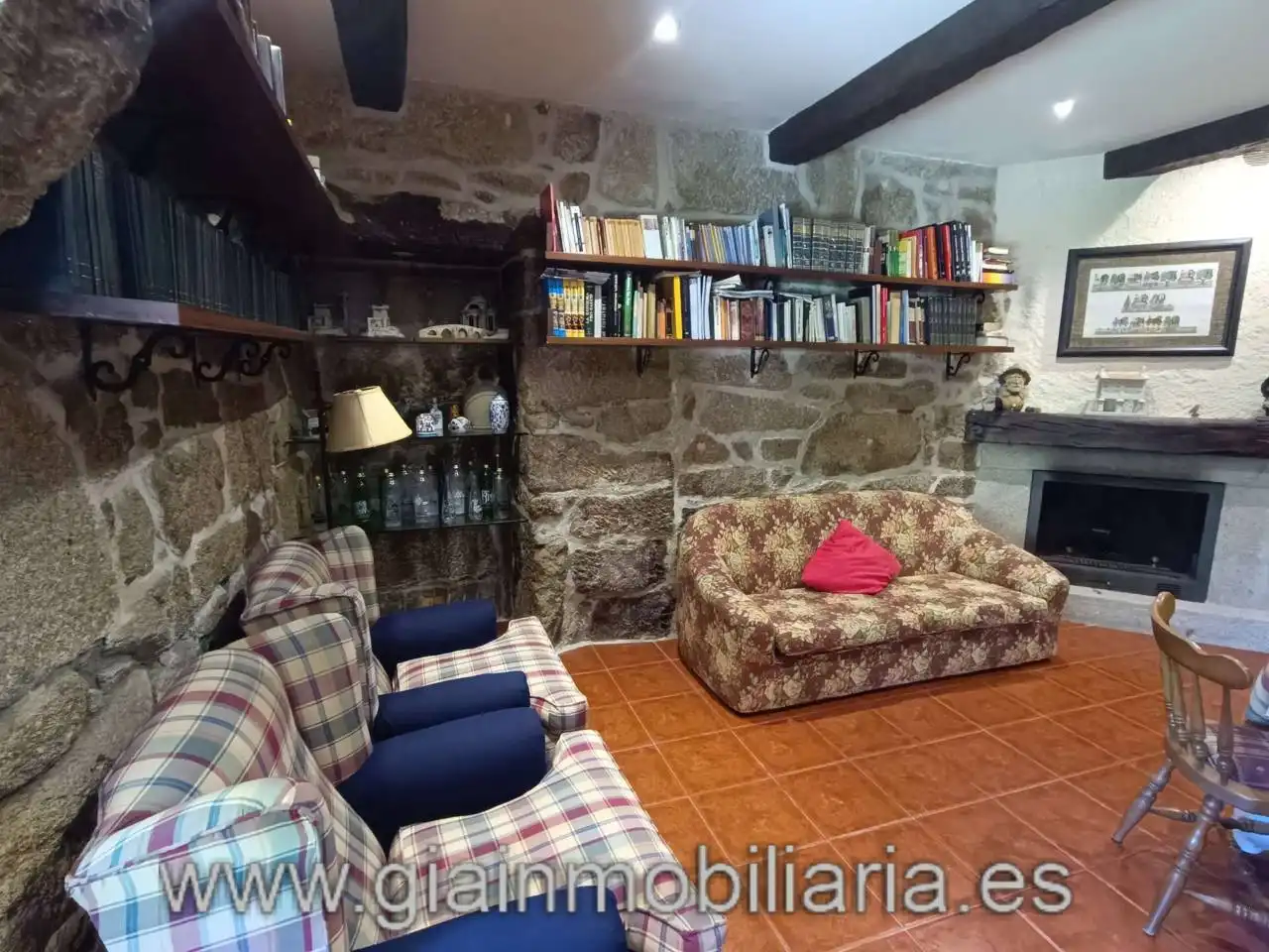 Sala de estar de Casa o chalet en venta en Mondariz con Calefacción, Jardín privado y Terraza