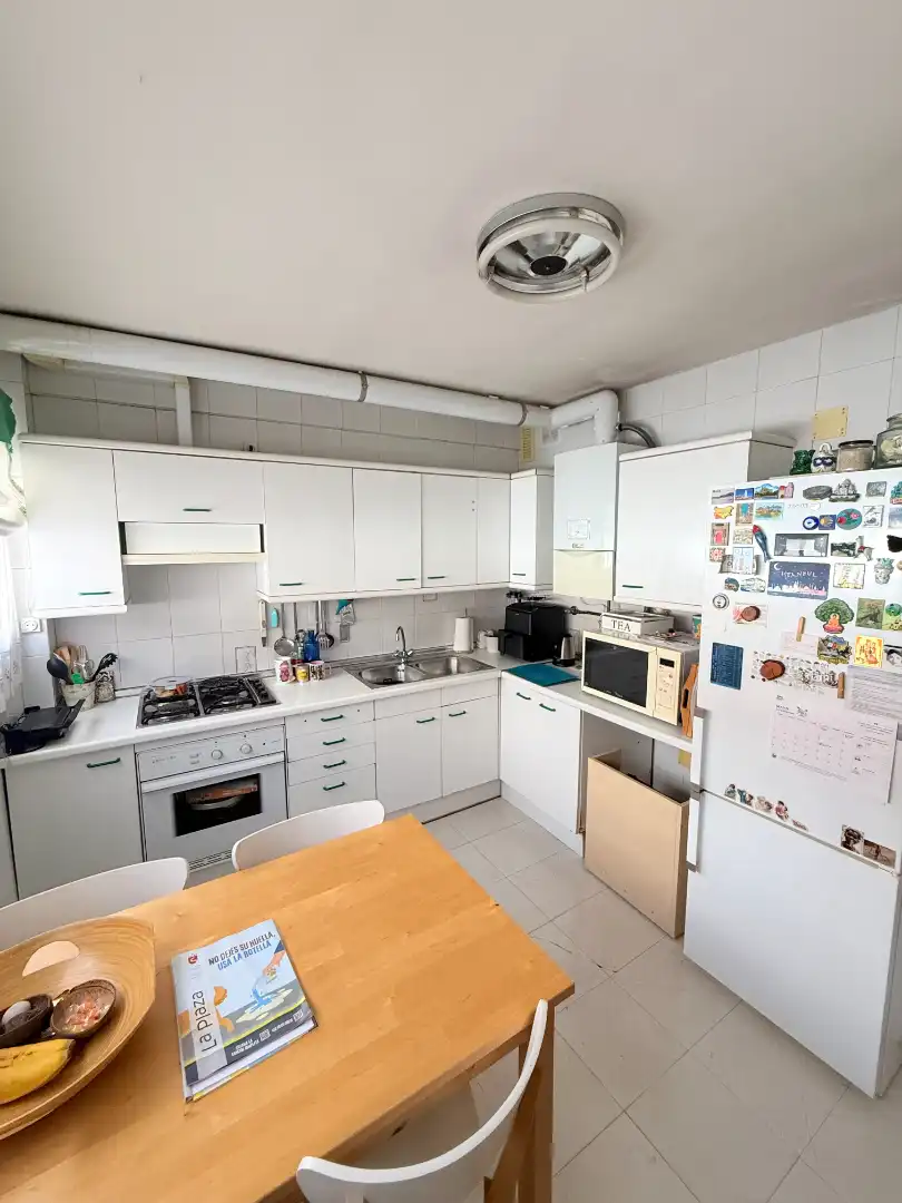 Cocina de Casa adosada en venta en San Sebastián de los Reyes con Aire acondicionado, Calefacción y Jardín privado
