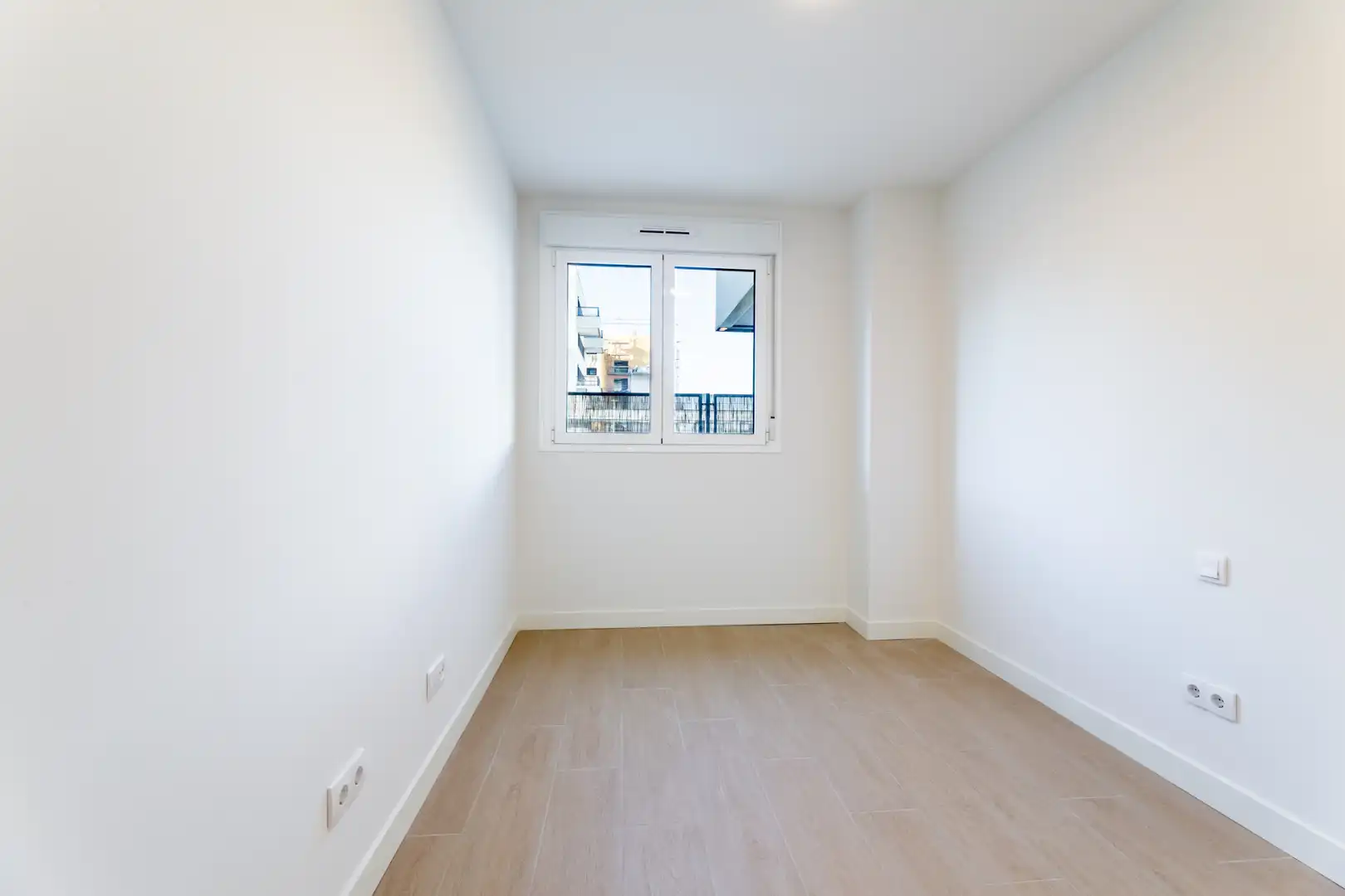 Bedroom of Flat for sale in Alcalá de Henares  with Air Conditioner, Private garden and Terrace