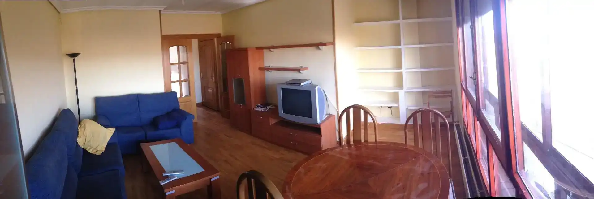 Sala d'estar de Pis en venda en Soria Capital  amb Parquet, Moblat i Forn