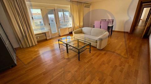 Foto 5 de Pis de lloguer a San Vicente - Las Úrsulas, Salamanca Capital