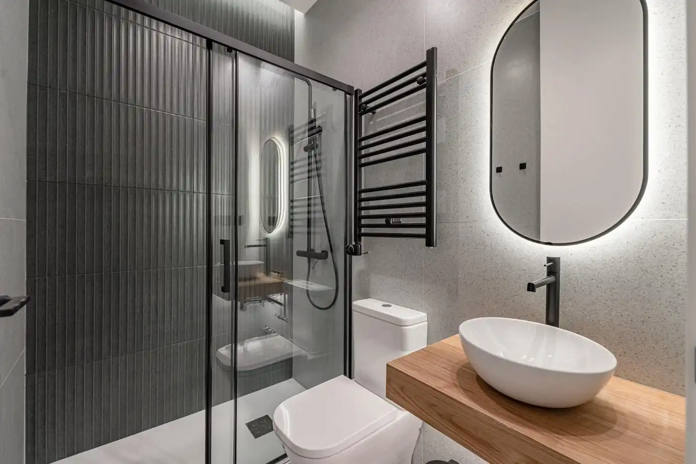 Badezimmer von Wohnung zum Verkauf in Madrid mit Klimaanlage und Heizung