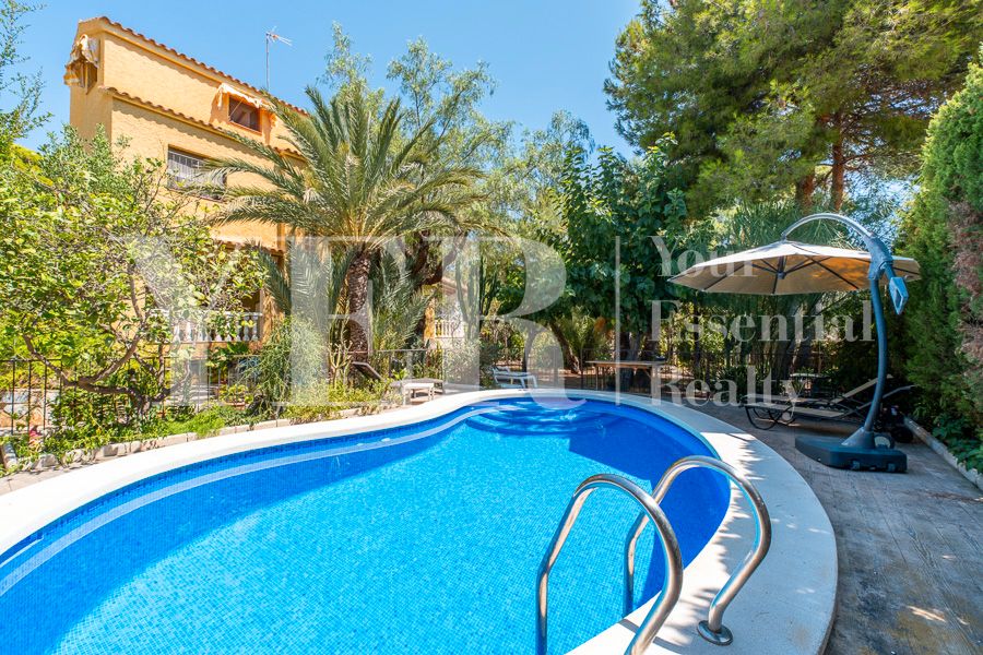 Garden of House or chalet for sale in El Campello  with Air Conditioner, Private garden and Terrace