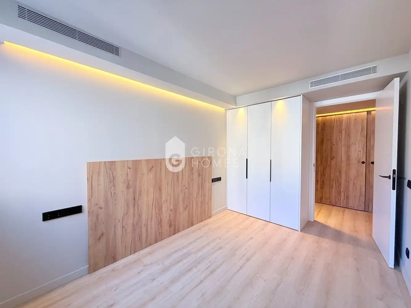 Schlafzimmer von Wohnungen zur Miete in Girona mit Klimaanlage, Terrasse und Möbliert