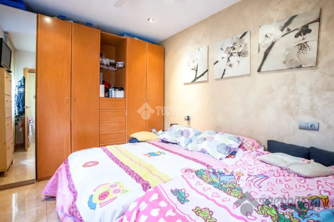 Schlafzimmer von Wohnung zum Verkauf in Barcelona mit Klimaanlage, Heizung und Möbliert
