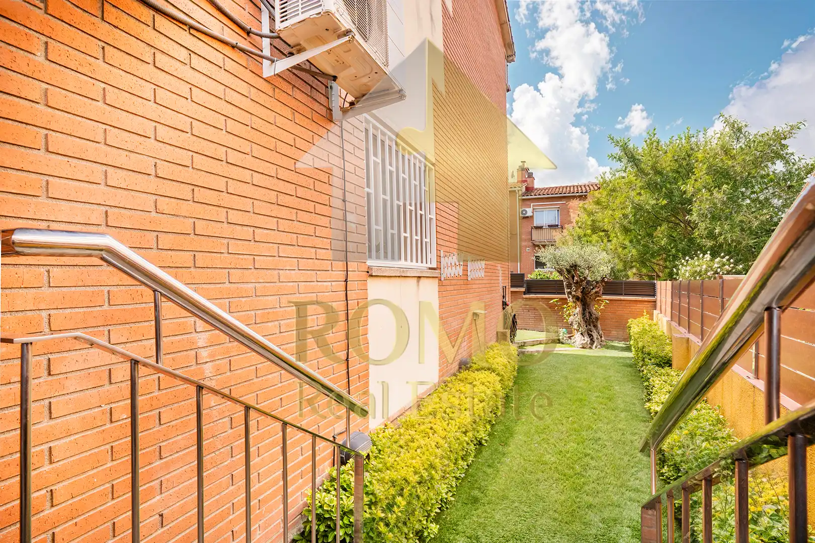 Casa pareada con terraza en venta en Santa Perpètua de Mogoda, imagen 45