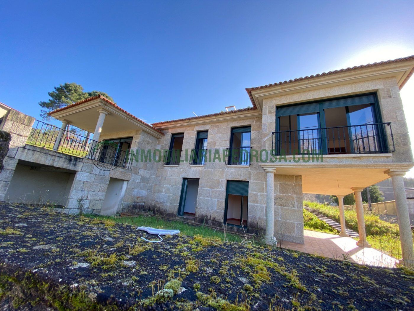 Vista exterior de Casa o xalet en venda en Pontevedra Capital  amb Calefacció i Terrassa