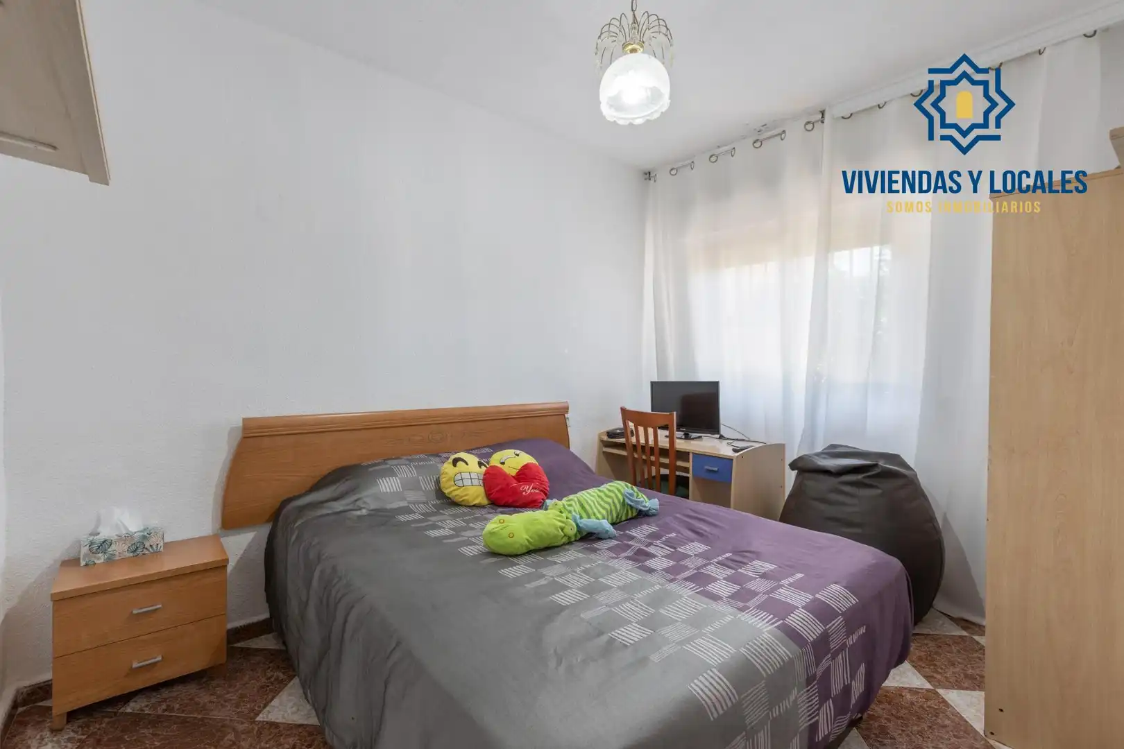 Dormitori de Casa o xalet en venda en La Zubia amb Terrassa