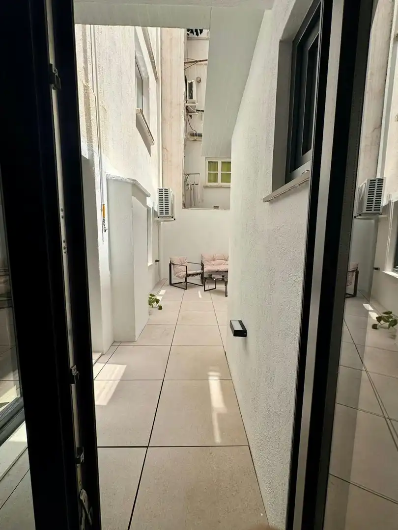 Terrassa de Pis de lloguer en Valencia amb Aire condicionat, Jardí privat i Moblat