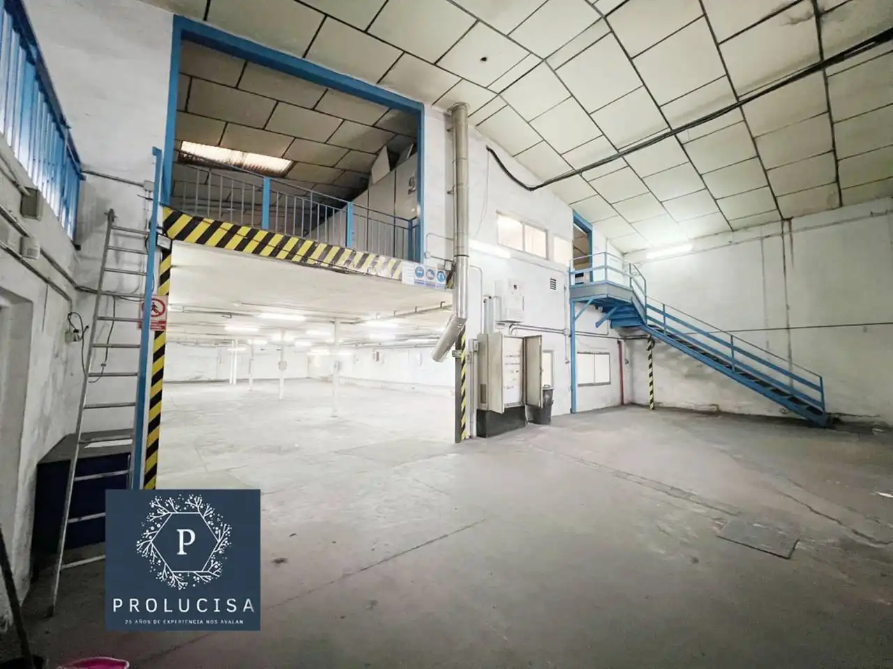 Vista exterior de Nave industrial de alquiler en Moraleja de Enmedio