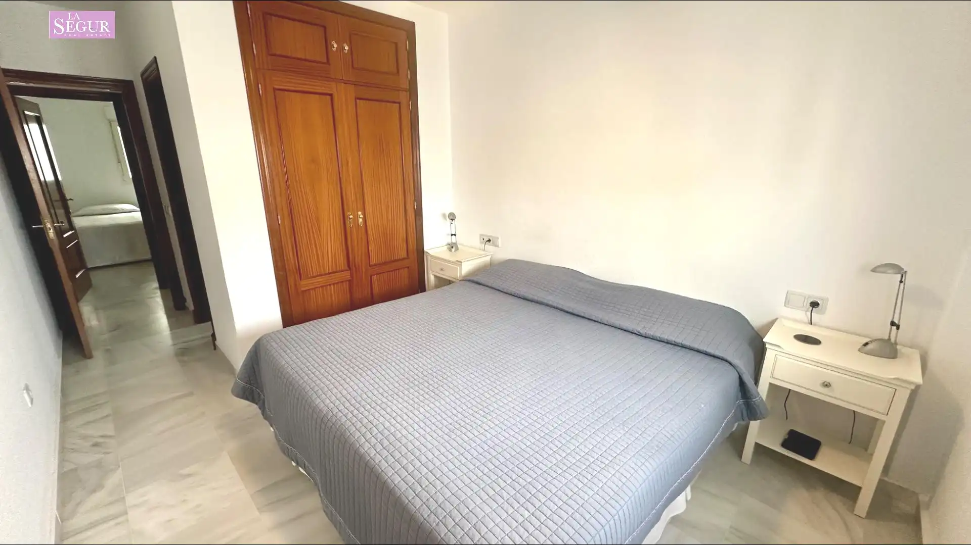 Dormitori de Pis en venda en Conil de la Frontera amb Terrassa i Moblat