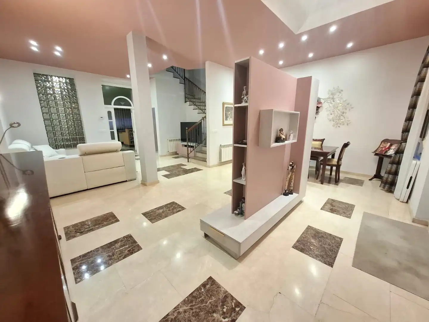 Houses for sale in Valencia  with Air Conditioner, Heating and Terrace
