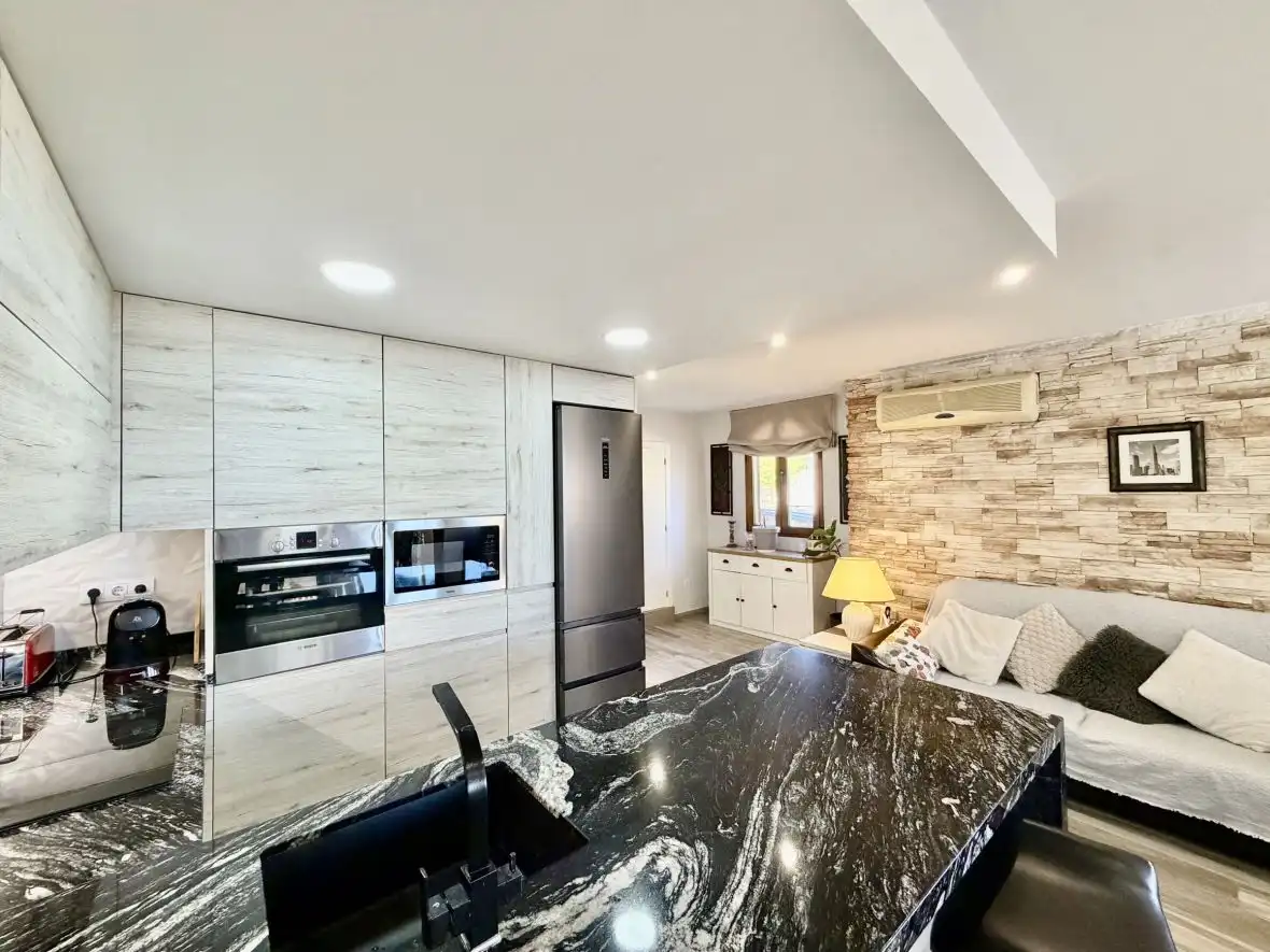 Bungalow con piscina en venta en Avenida de Escandinavia, imagen 8
