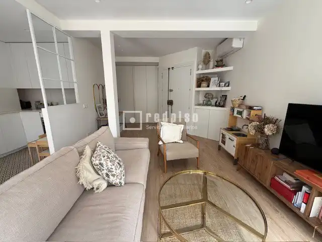 Habitación de Piso en venta en Madrid con Calefacción y Terraza