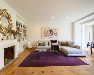 Sala d'estar de Apartament per a compartir en  Madrid Capital amb Aire condicionat, Calefacció i Terrassa