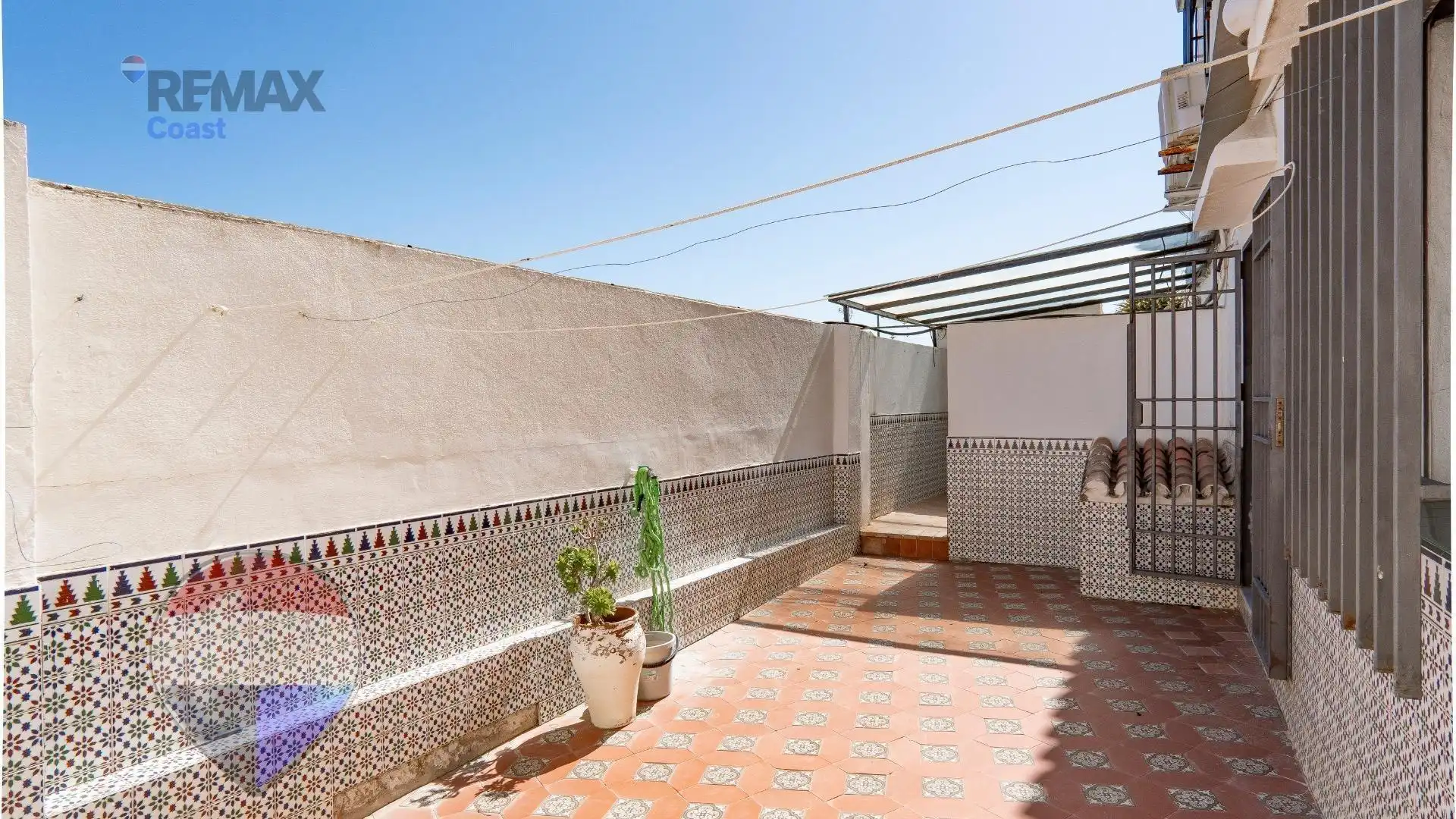 Terrassa de Casa o xalet en venda en Rincón de la Victoria amb Aire condicionat, Jardí privat i Piscina