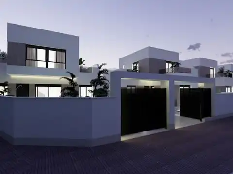 Villa mit Garten zum Verkauf in Calle Reina Sofía 27, imagen 3