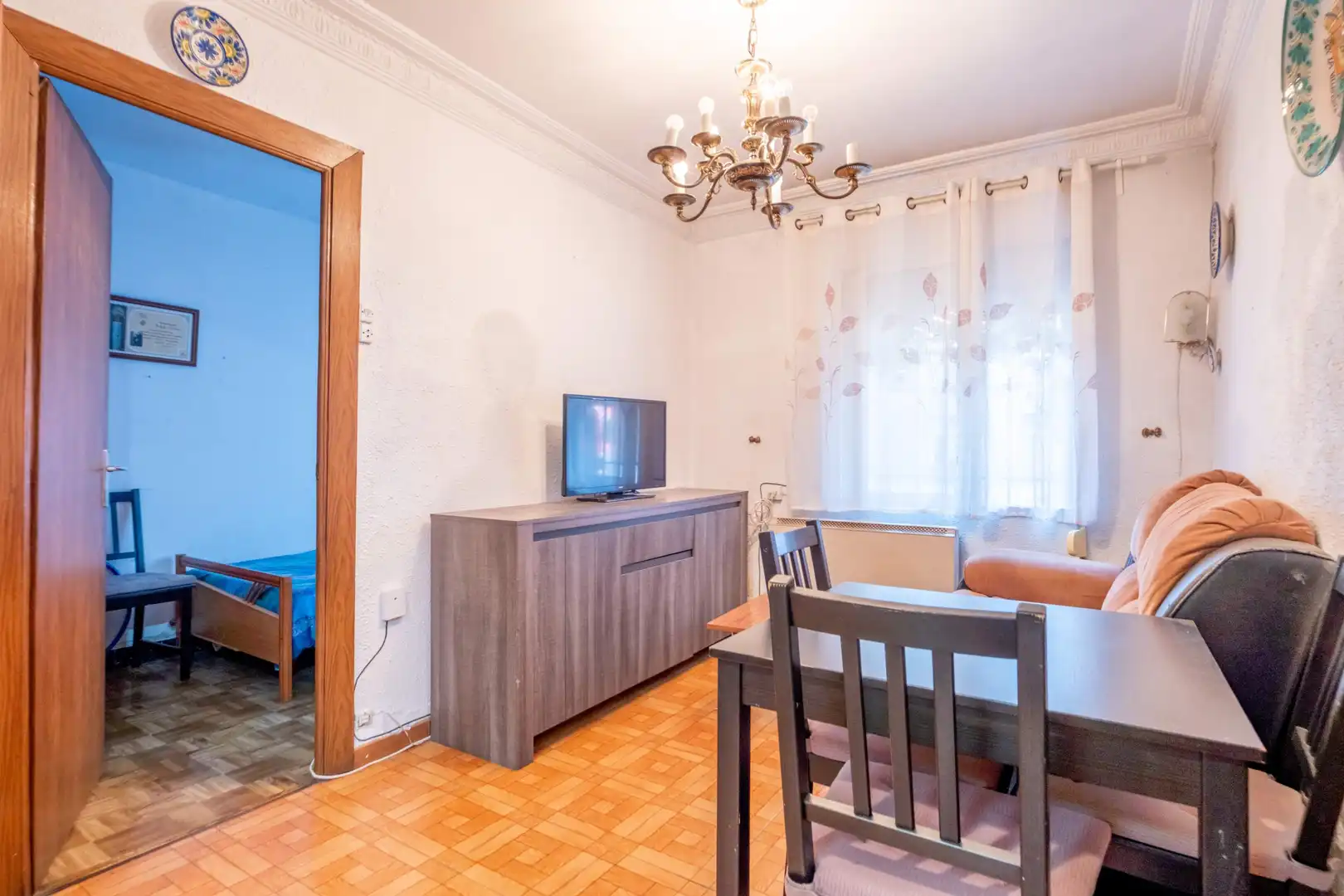 Sala d'estar de Pis en venda en Zaragoza amb Calefacció i Parquet