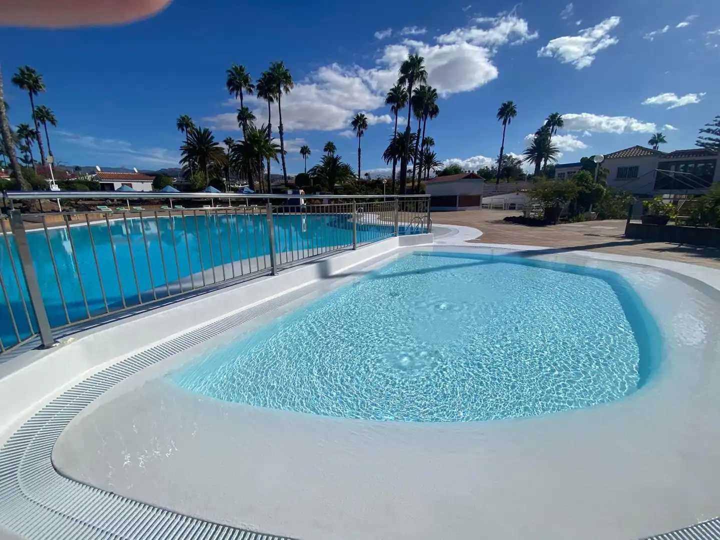 Piscina de Casa o xalet en venda en San Bartolomé de Tirajana amb Aire condicionat, Terrassa i Moblat