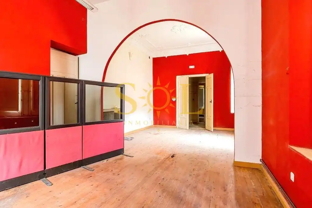 Local en venta en Gordoncillo con Parquet