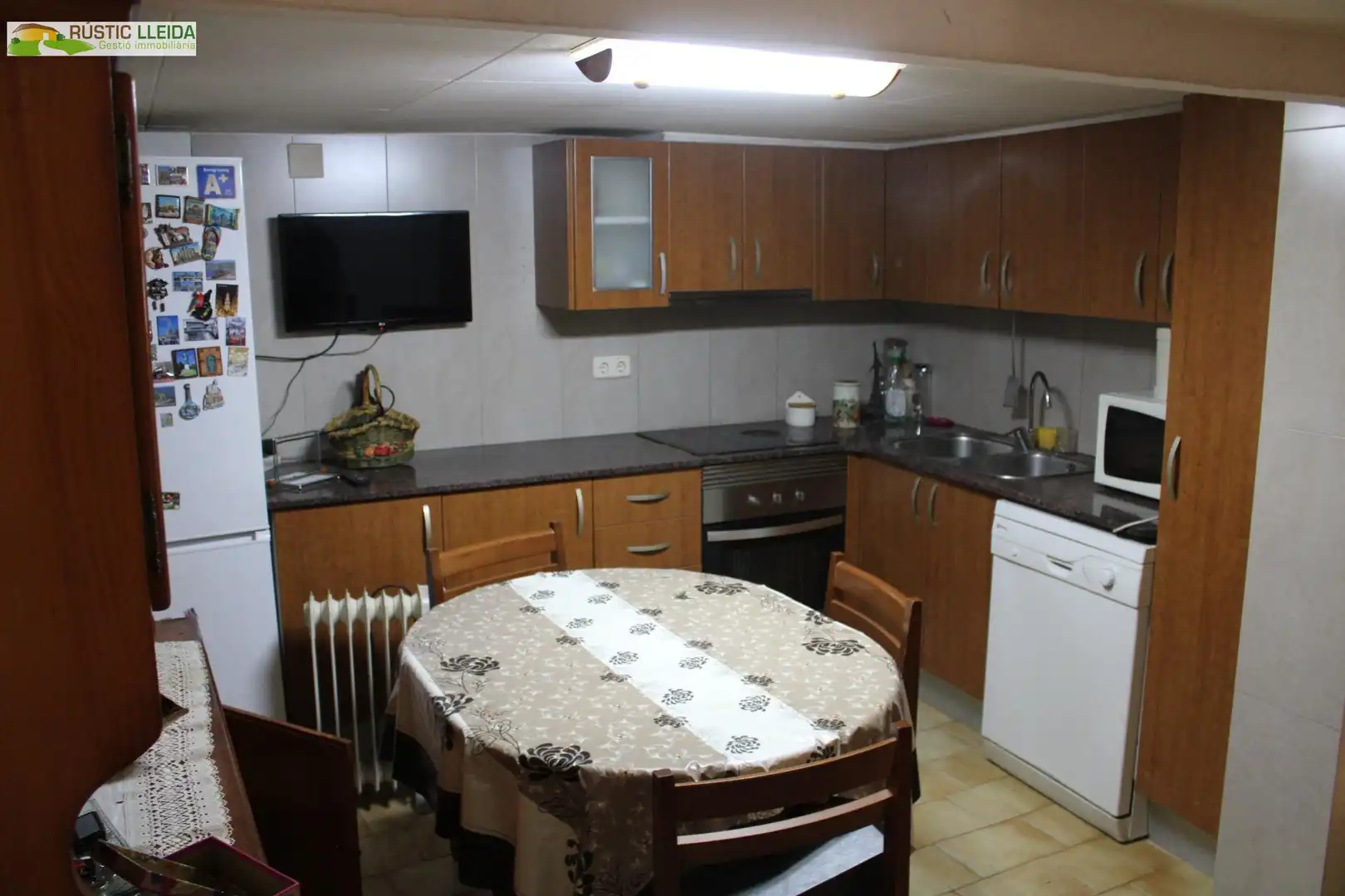 Cocina de Finca rústica en venta en Talavera, Lleida