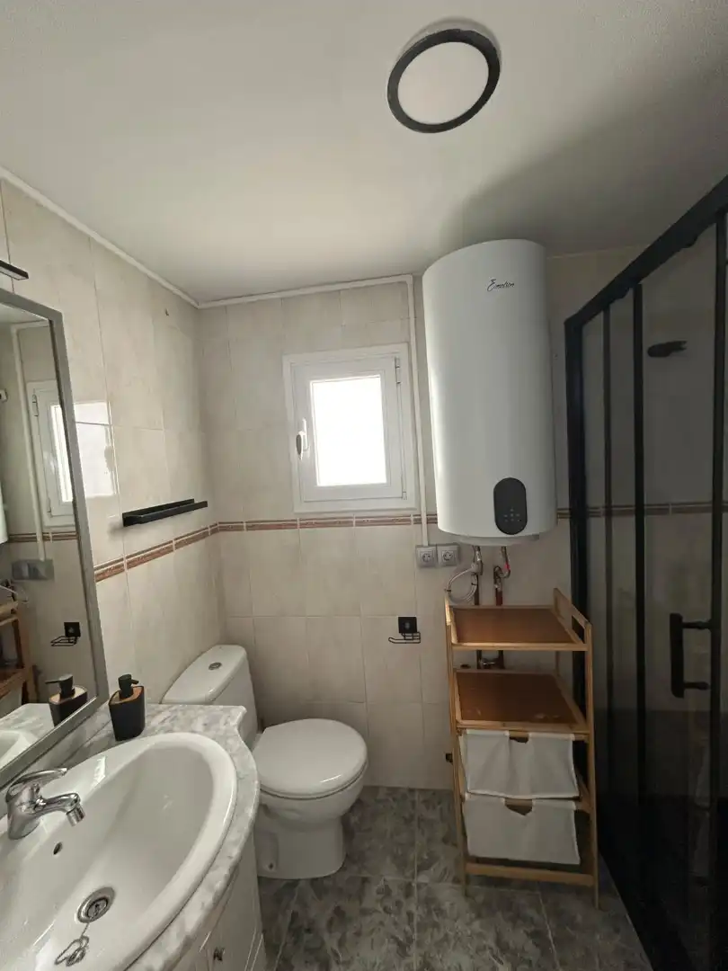 Bathroom of Flat for rent in Lleida  with Air Conditioner, Heating and Furnished