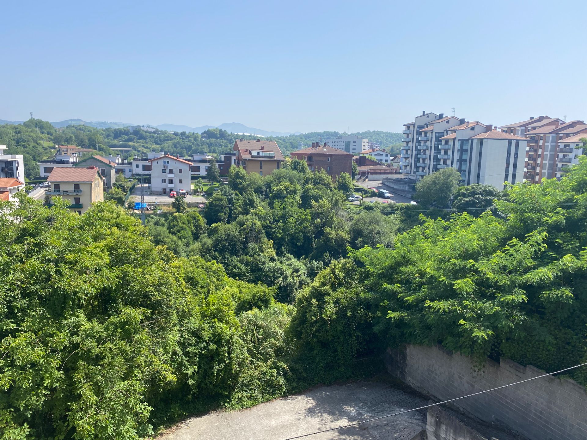 Vista exterior de Dúplex en venda en Donostia - San Sebastián  amb Calefacció, Parquet i Moblat