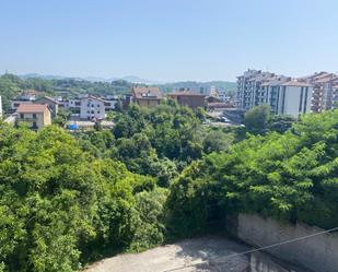 Vista exterior de Dúplex en venda en Donostia - San Sebastián  amb Calefacció, Parquet i Moblat