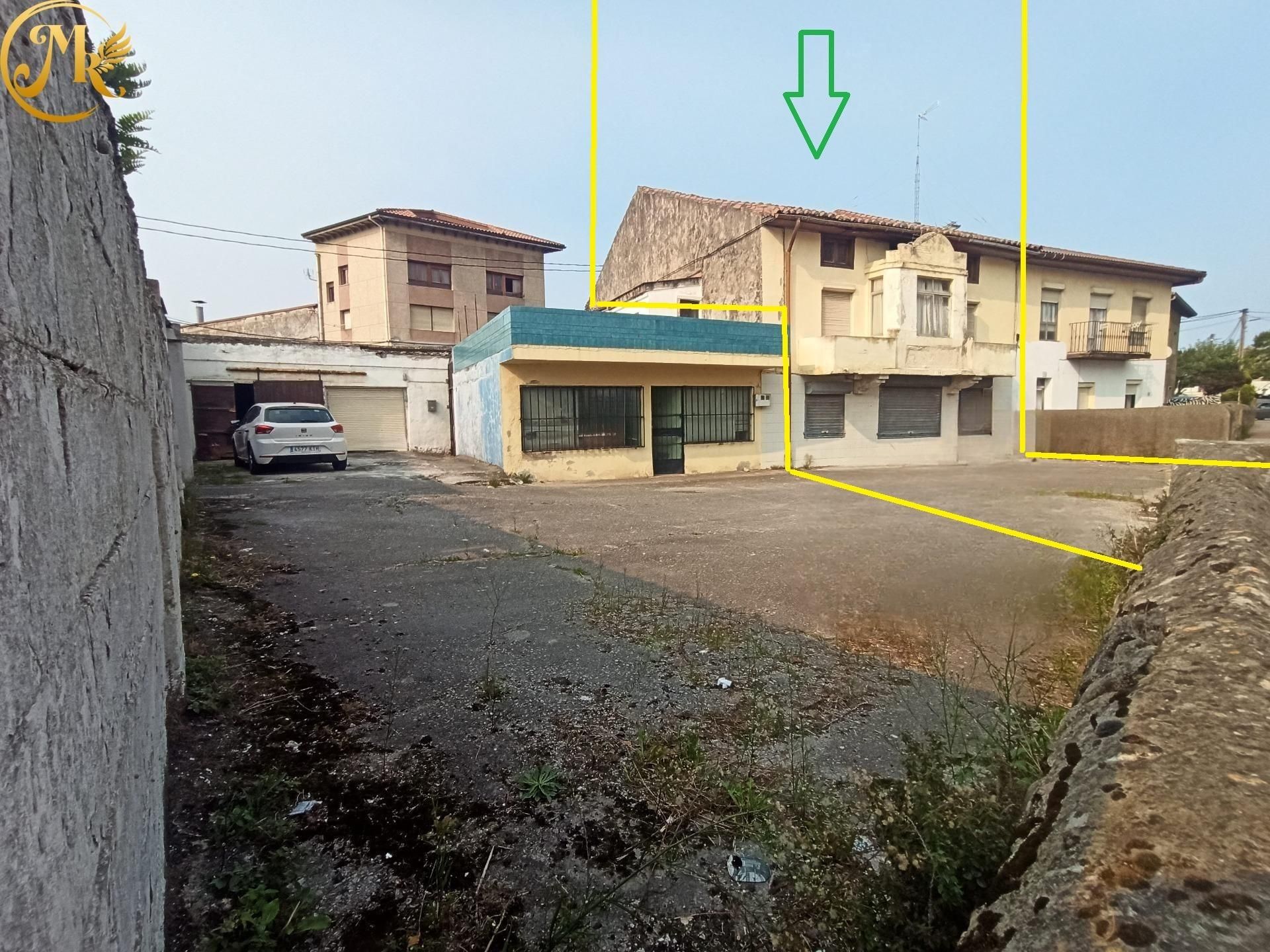 Vista exterior de Casa o xalet en venda en Santander amb Jardí privat, Terrassa i Traster