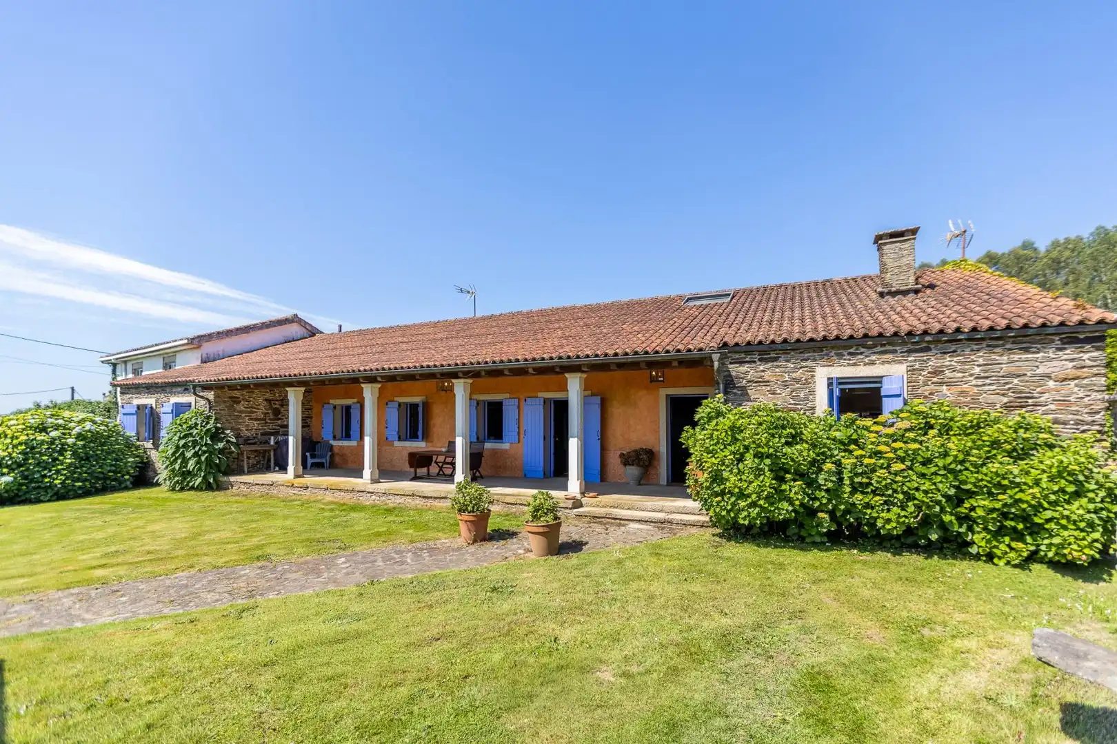 Vista exterior de Casa o chalet en venta en O Pino  con Calefacción, Jardín privado y Terraza