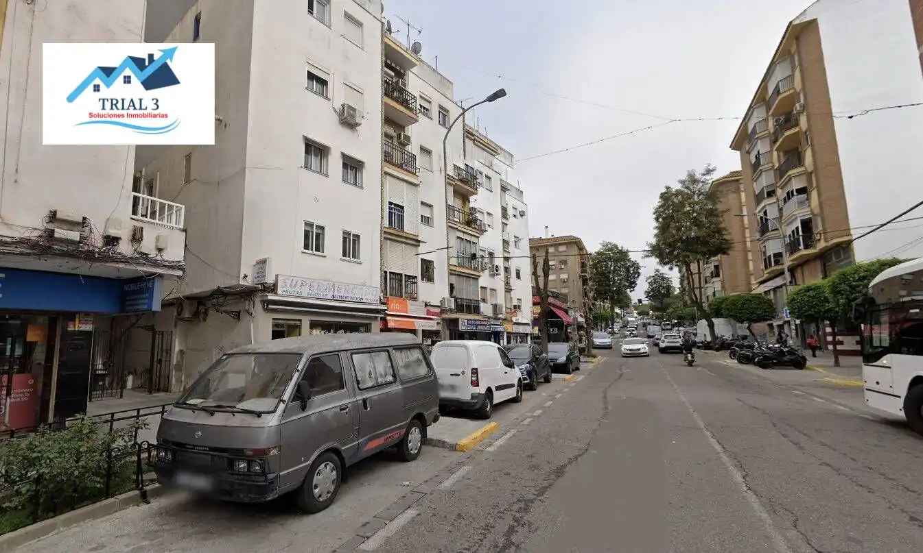 Pis amb ascensor en venda a Avenida PALOMARES DE, imagen 2