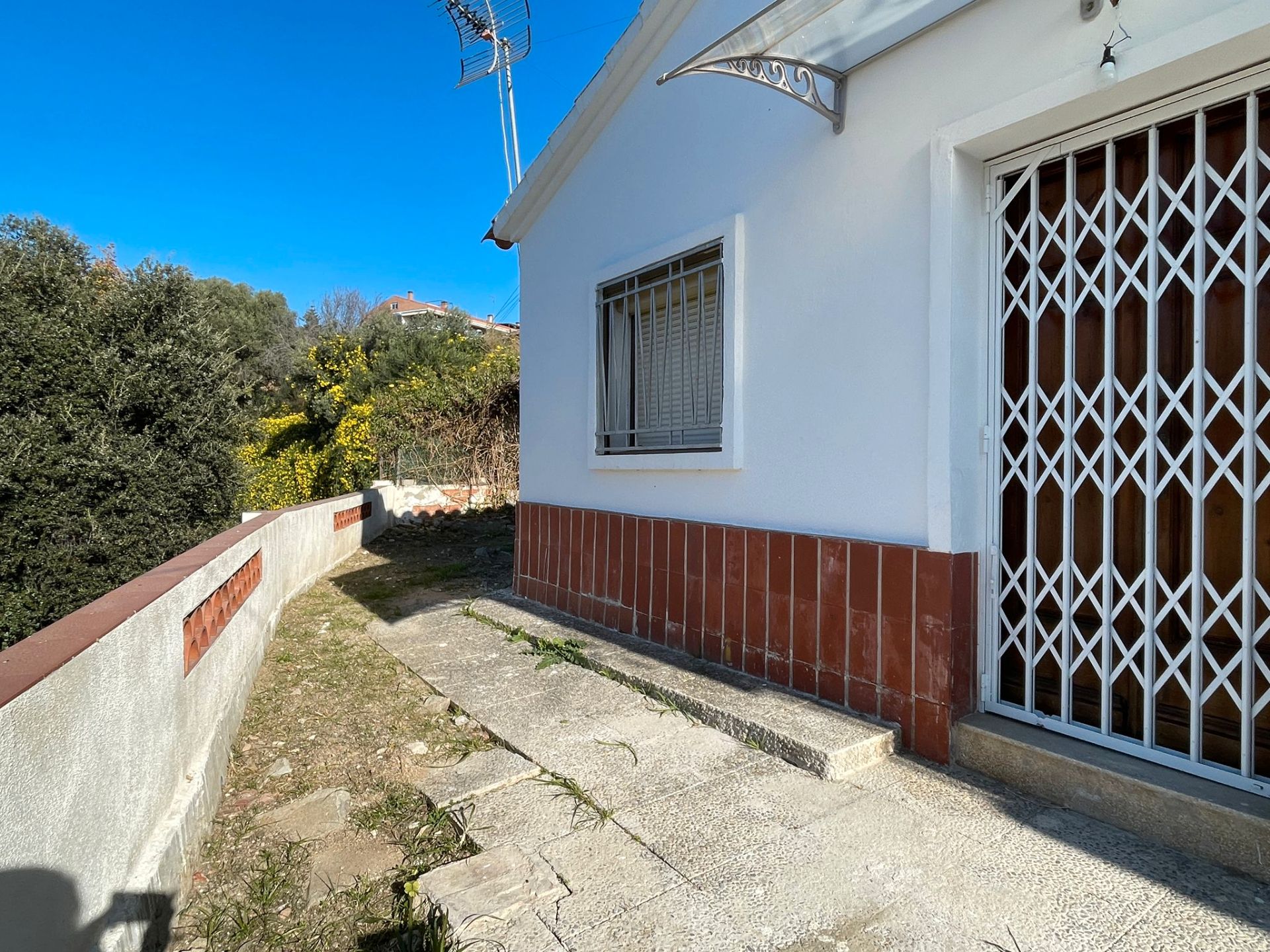 Außenansicht von Country house zum verkauf in Tiana mit Heizung, Privatgarten und Parkett