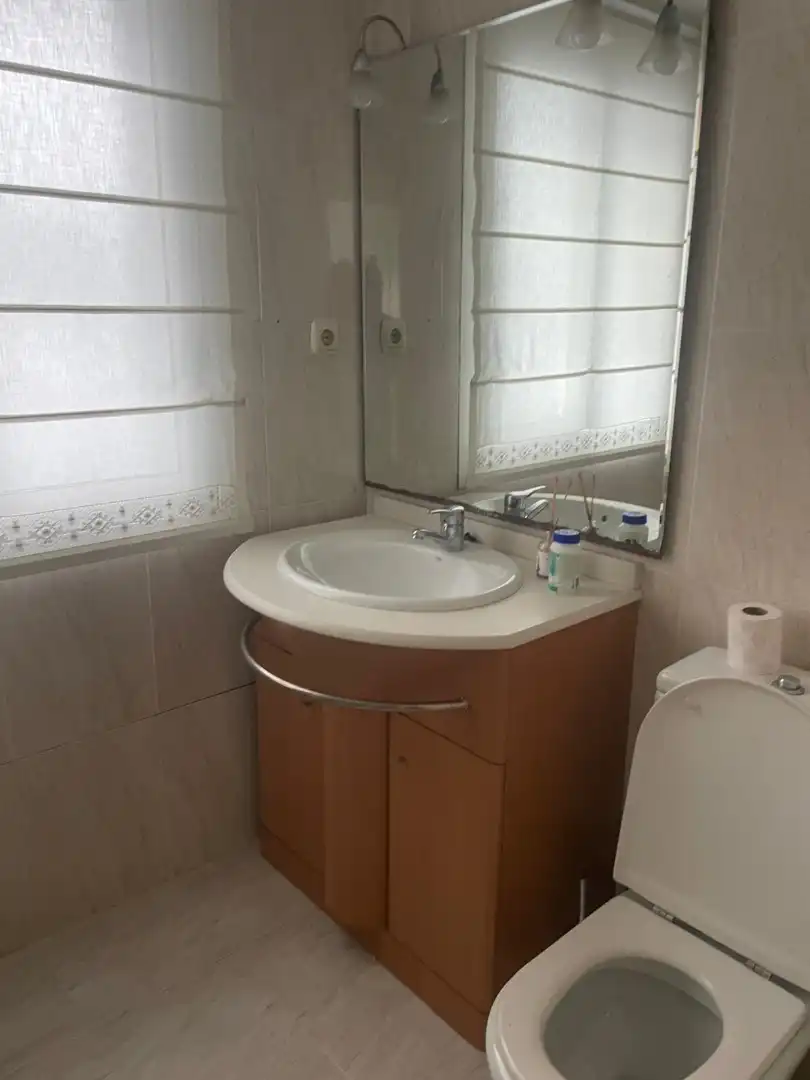 Baño de Piso de alquiler en Santiago de Compostela  con Amueblado