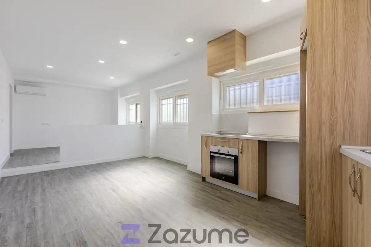 Estudi de lloguer en Madrid amb Calefacció, Parquet i Forn