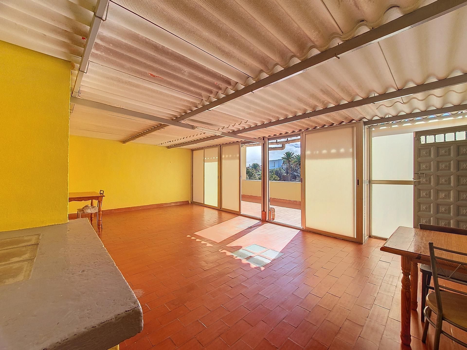 Sala d'estar de Casa o xalet en venda en Telde amb Terrassa i Alarma