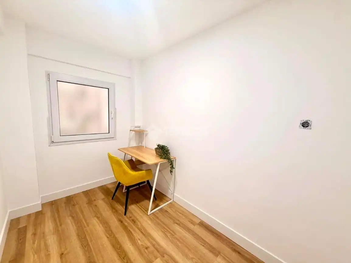 Habitación de Piso en venta en Santander con Calefacción, Parquet y Amueblado