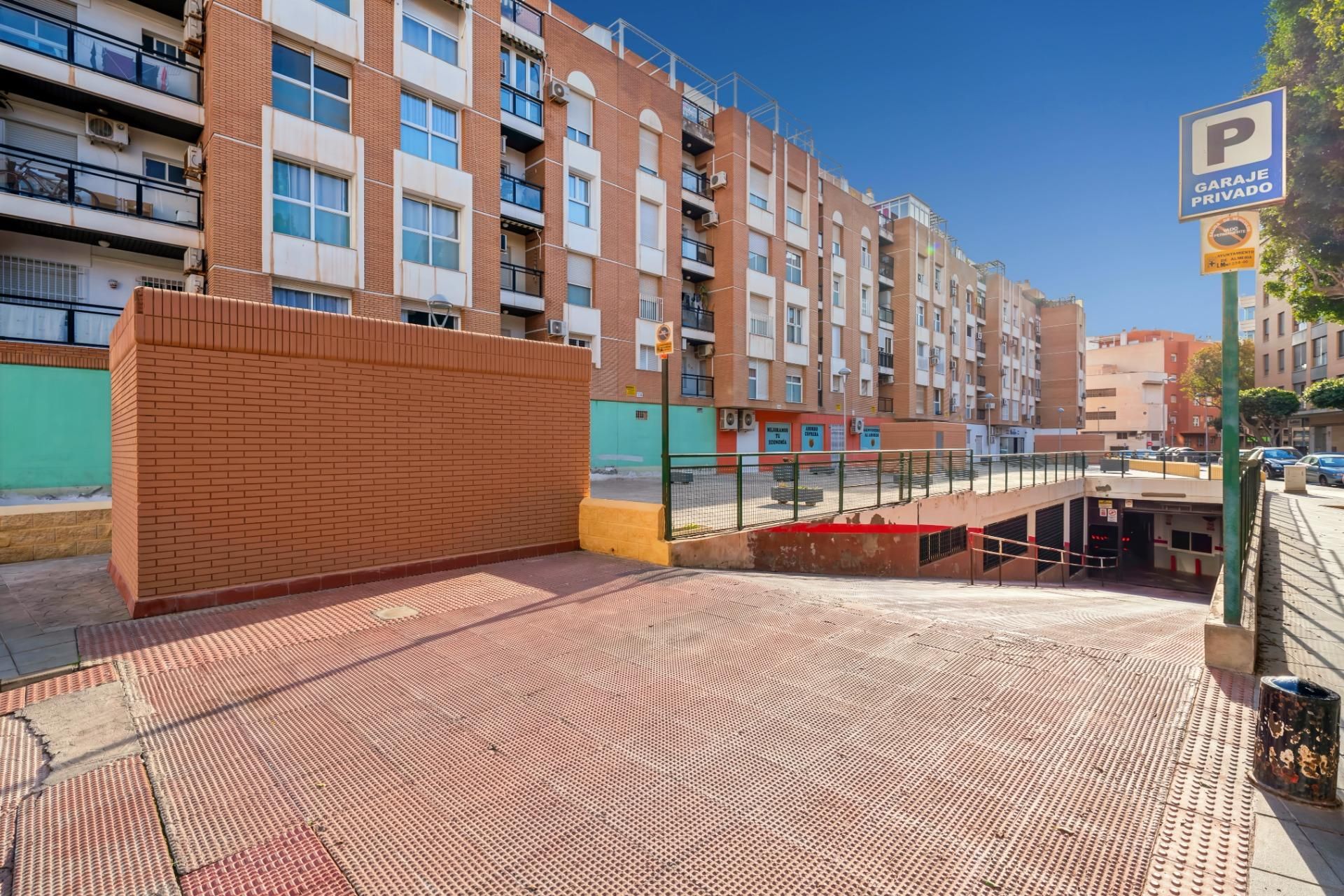 Exterior view of Garage for sale in  Almería Capital