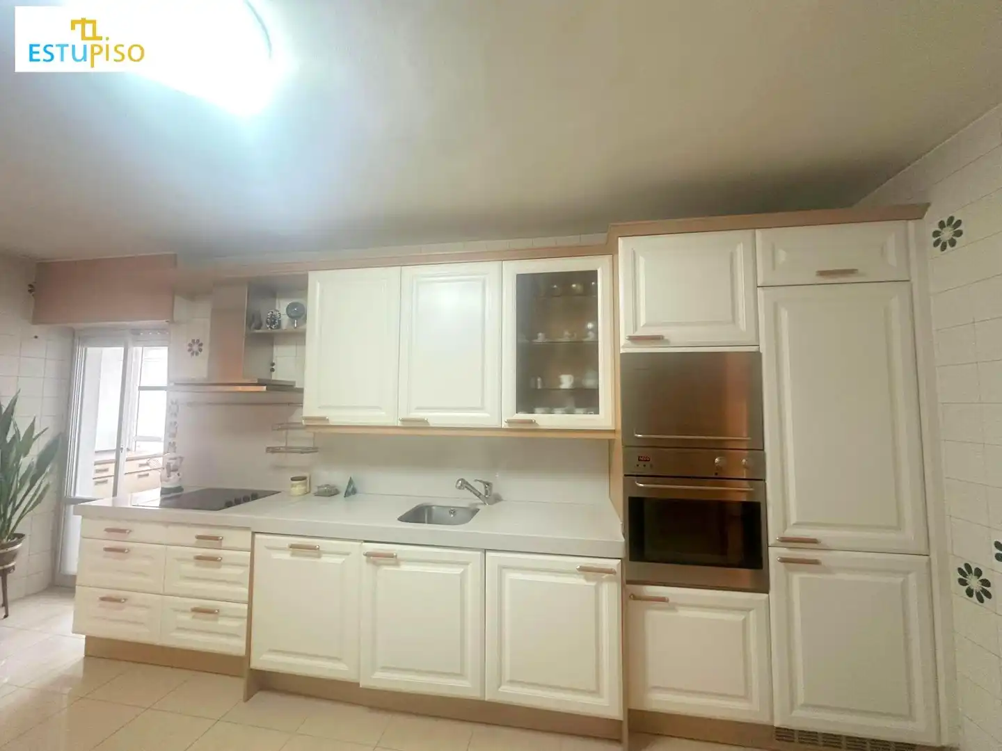 Cocina de Piso en venta en León Capital  con Calefacción, Terraza y Amueblado