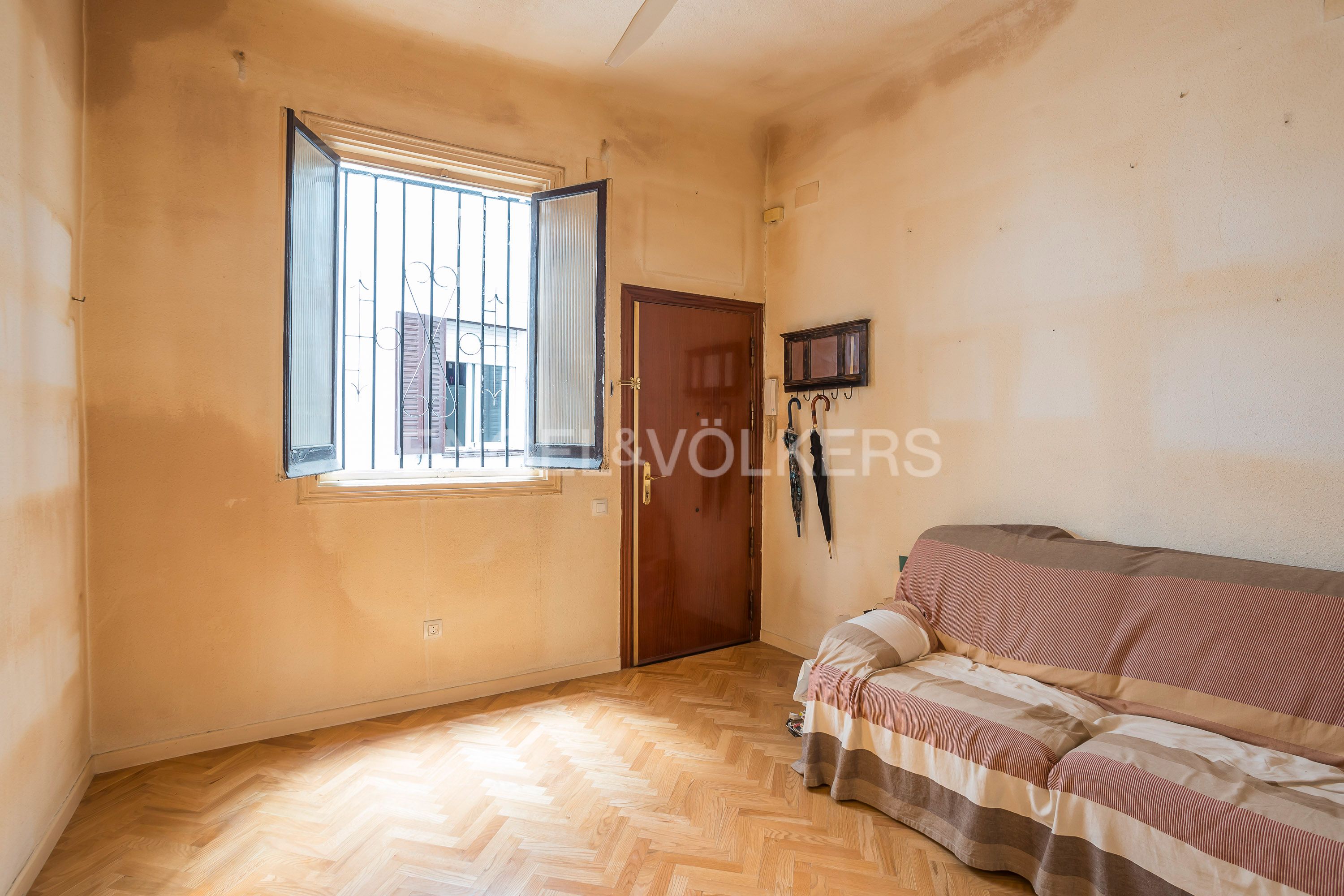 Bedroom of Apartment for sale in  Madrid Capital  with Heating