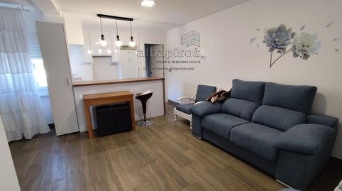 Foto 4 de Piso de alquiler en El Pilar, Albacete Capital