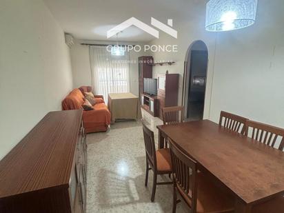 Living room of Flat for sale in Jerez de la Frontera  with Air Conditioner, Terrace and Furnished