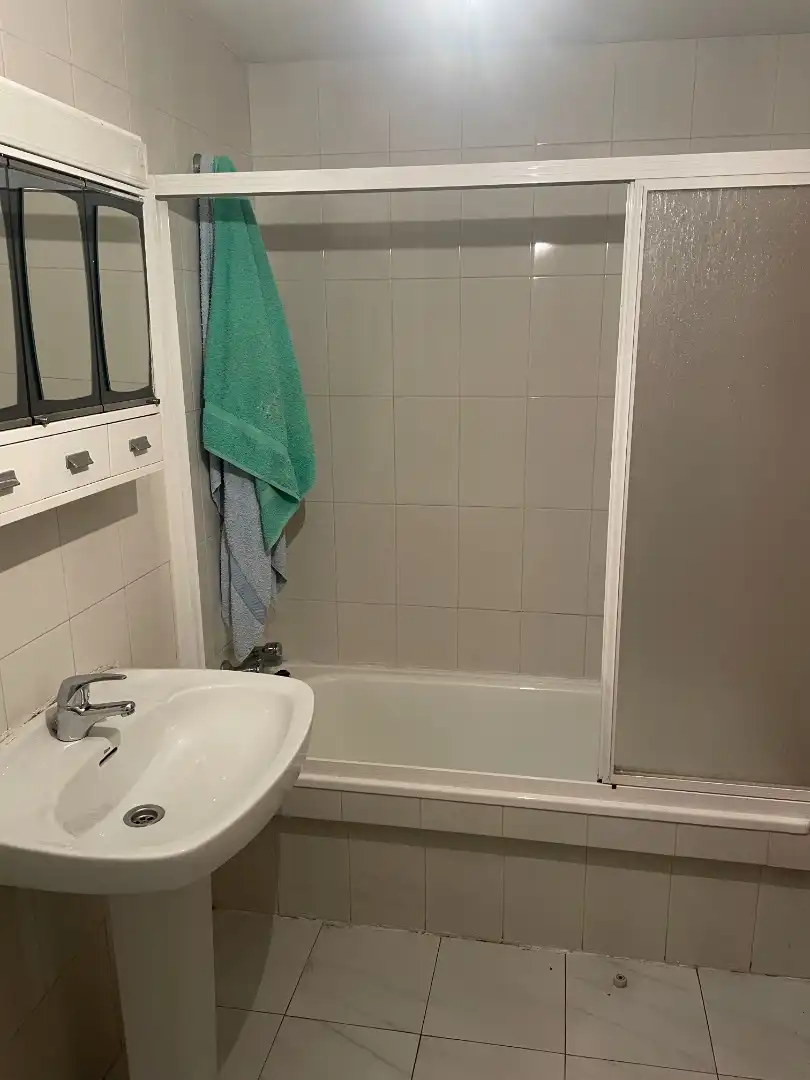 Baño de Piso en venta en Tui con Amueblado y Balcón