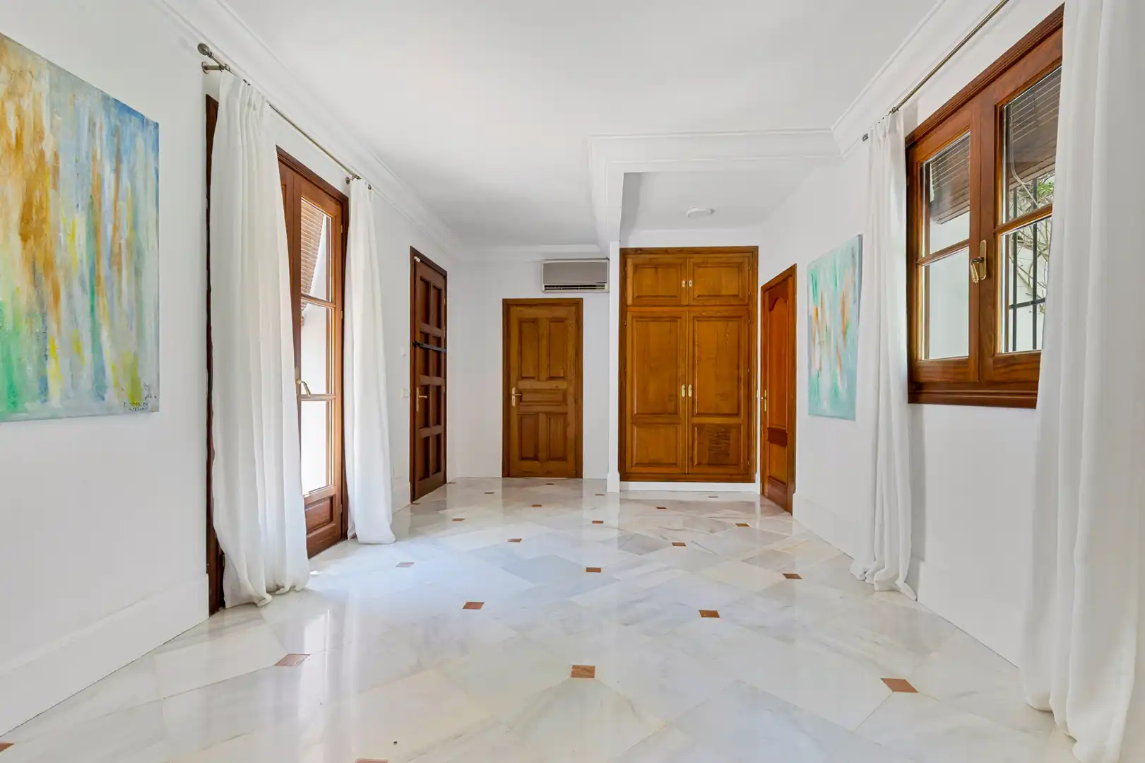 Haus oder Chalet zur Miete in Marbella mit Klimaanlage, Privatgarten und Terrasse